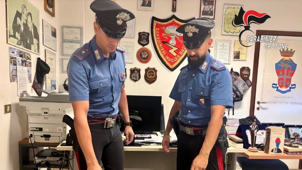Cirò Marina: droga, coltello e mazza in auto, scatta un arresto e una denuncia - 