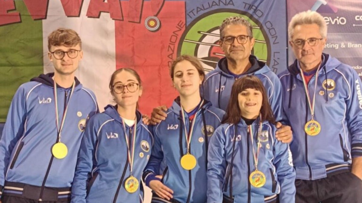 Grande Successo per Gli Arcieri Club Lido nella Prima Competizione Indoor Calabrese - 