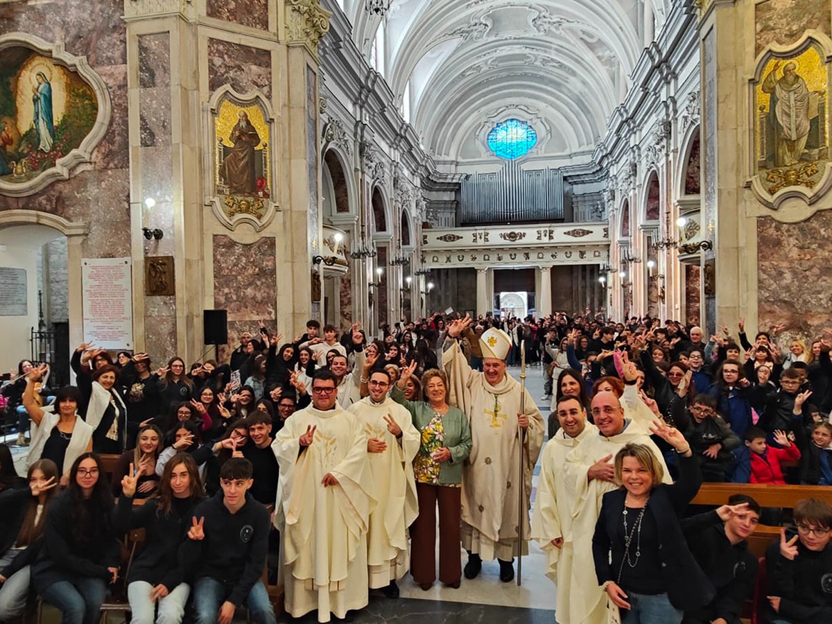 Catanzaro, inaugurato il nuovo anno scolastico con la Messa in Basilica -