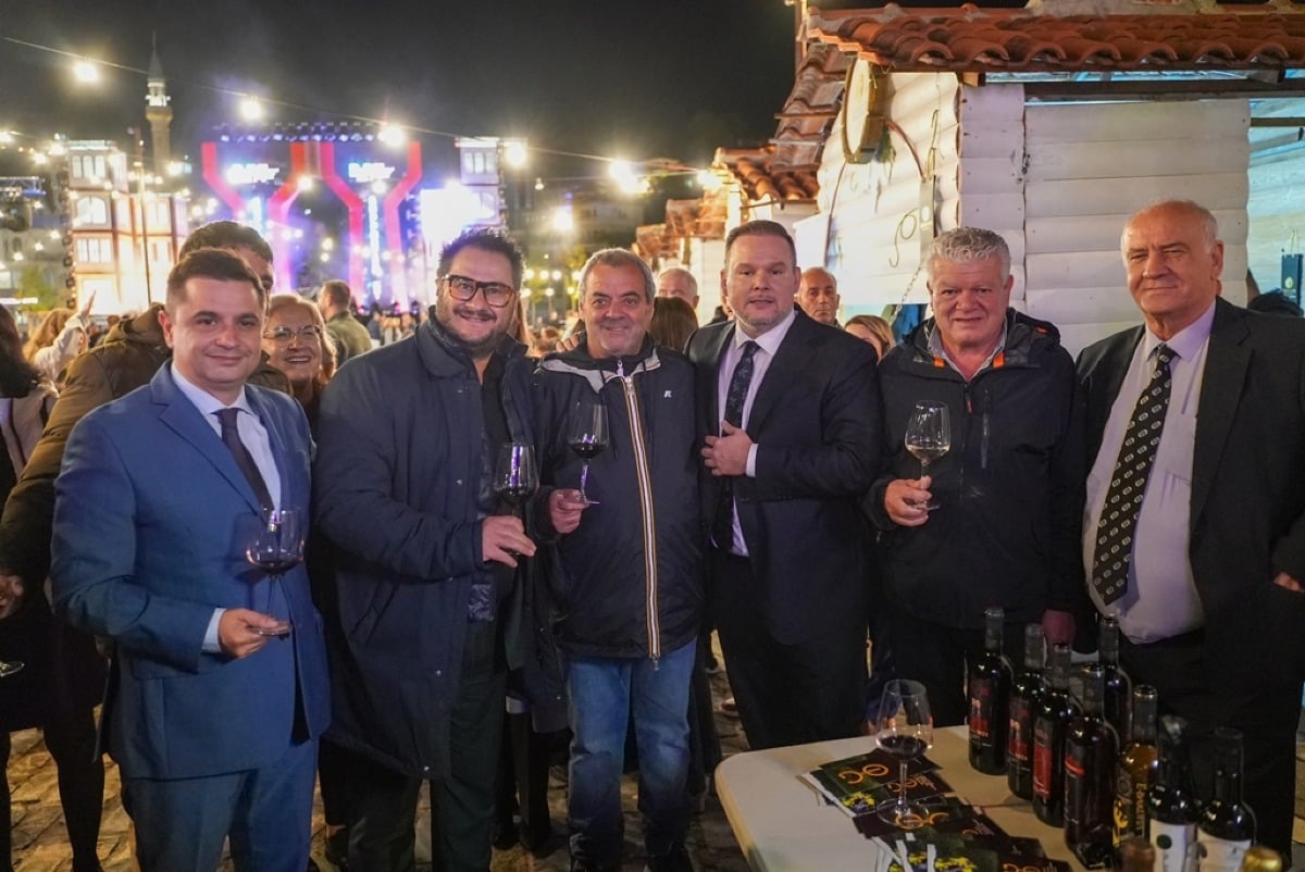 Vaccarizzo Albanese rafforza il legame con l’Albania: Vakarici protagonista a Berat -