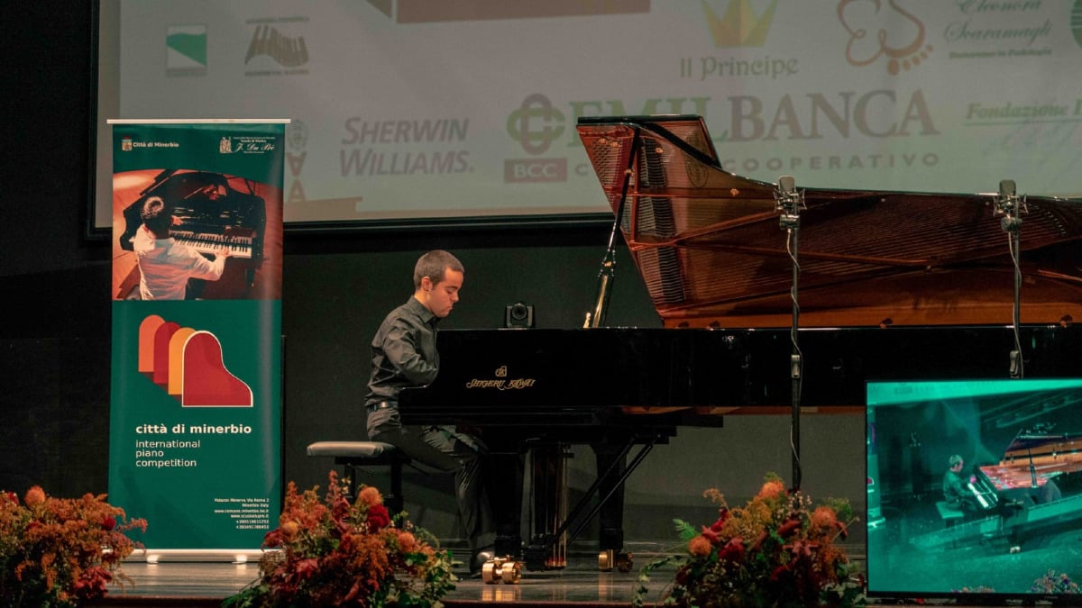 Successo per il pianista cosentino Antonio Lorenzo Pitaro vince -