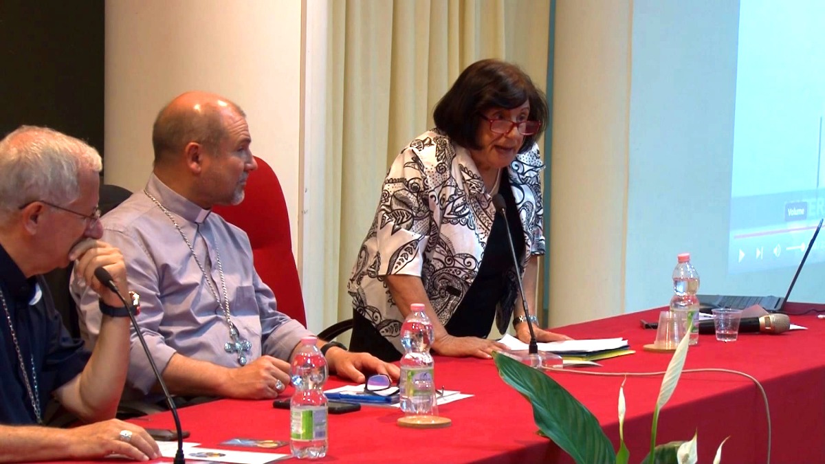 (Video) Convegno “Granello di Senapa”, Tanina e i Vescovi riflettono sull’esempio di Maria - 