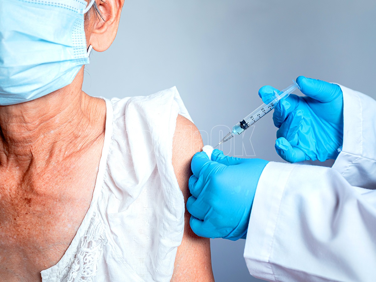 Crotone - «Vaccinarsi è un gesto di tutela e responsabilità» - 