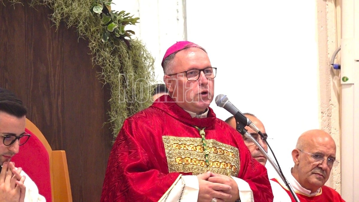 Avvio dell’anno pastorale a Crotone: l’Arcivescovo Torriani presenta “Effetto Domino” -