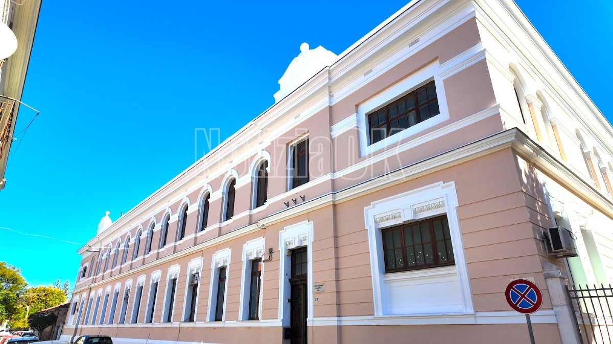Il Liceo Classico Pitagora ritrova la sua bellezza: via le impalcature dopo dieci anni - liceo classico pitagora redazione