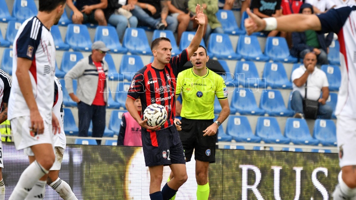 Domani prove di Crotone in vista del Monopoli allo Scida - 