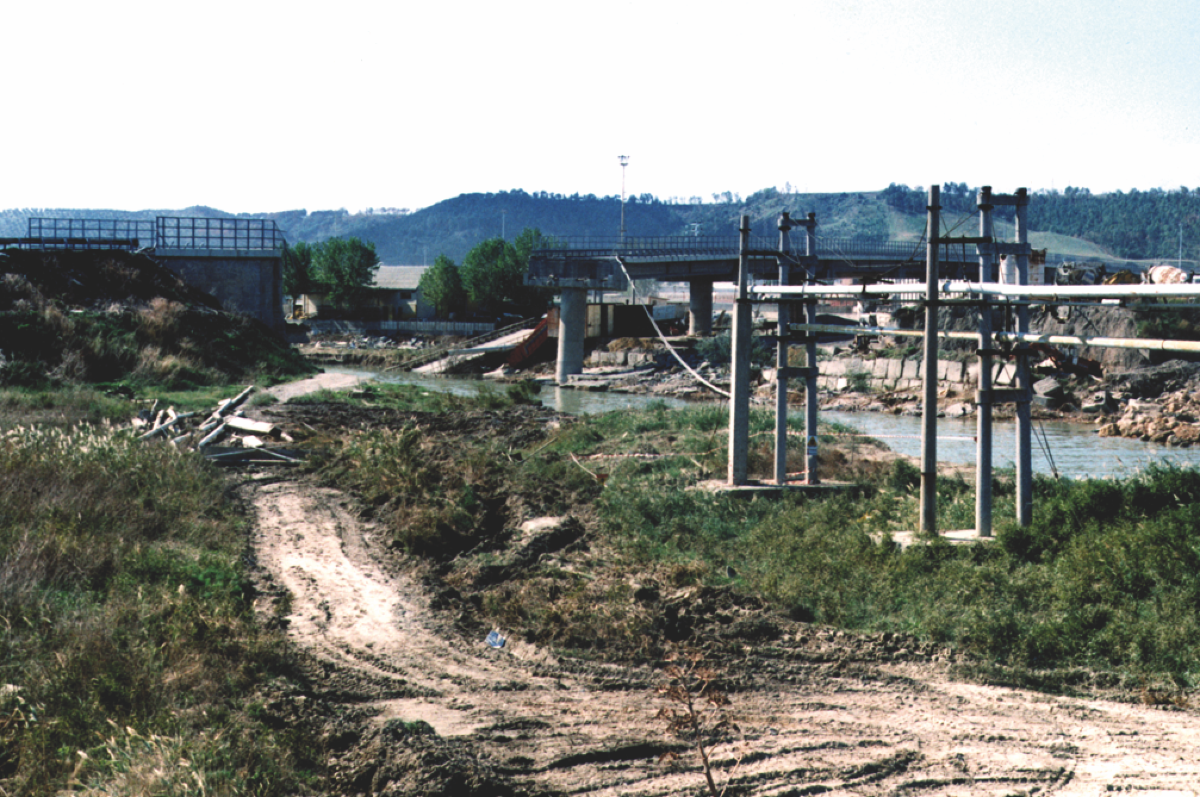 Crotone - 14 ottobre 1996, una ferita nel cuore della città -