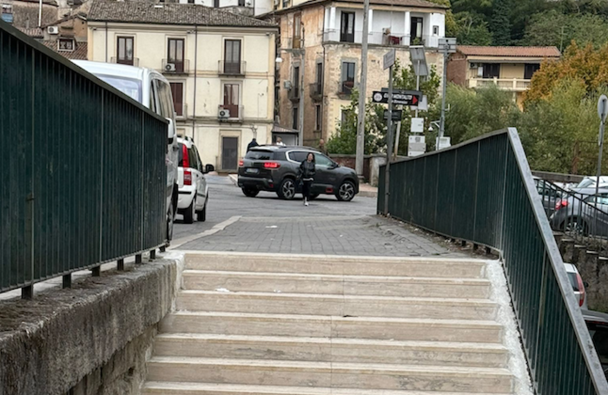 Cosenza, ripristinata la scalinata di Piazza Tommaso Campanella -