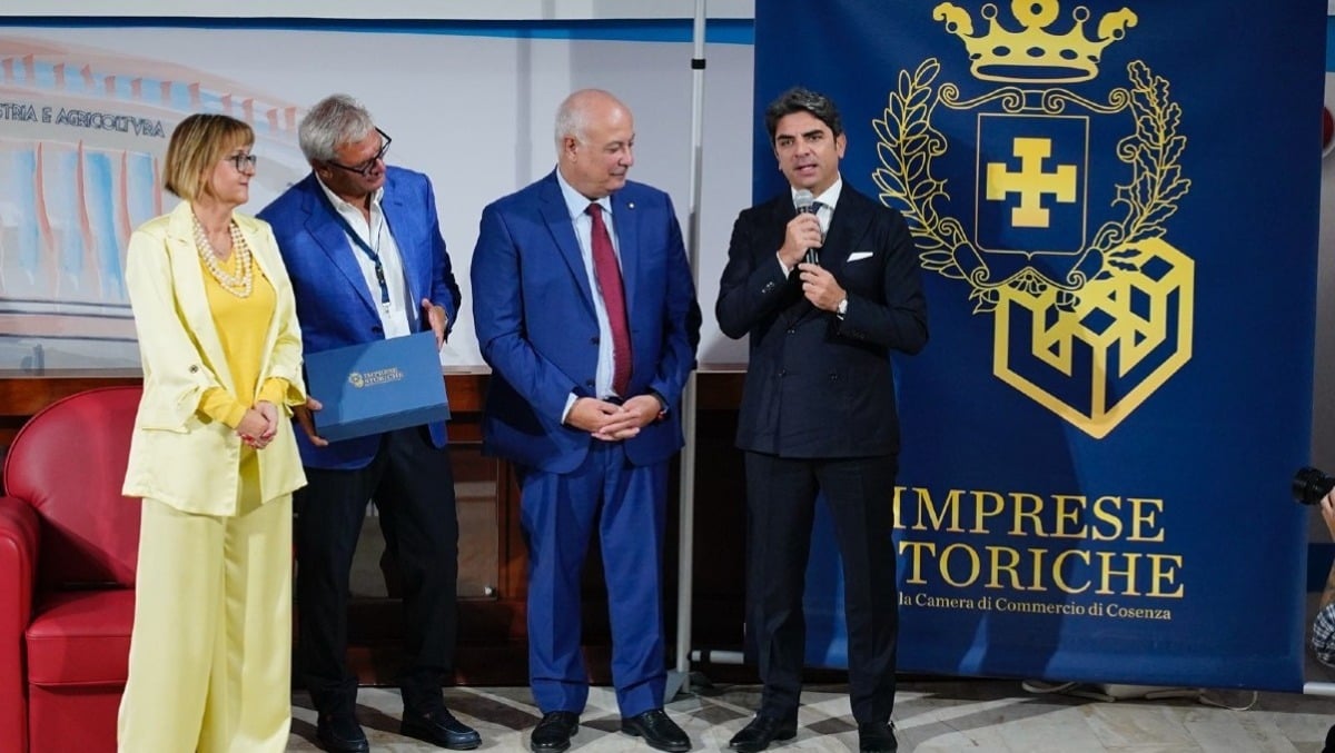 Ecoross impresa storica di Cosenza: 31 anni di lavoro, valori e comunità -