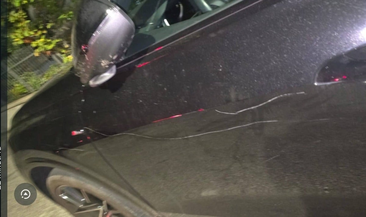 Atto vandalico a Cotronei, danneggiata l’auto del consigliere Girimonte -