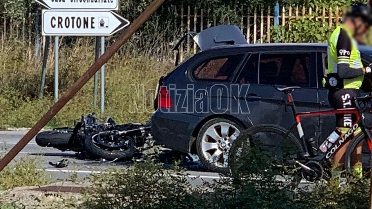 Incidente a Passovecchio, deceduto il motociclista sulla Statale 106 -