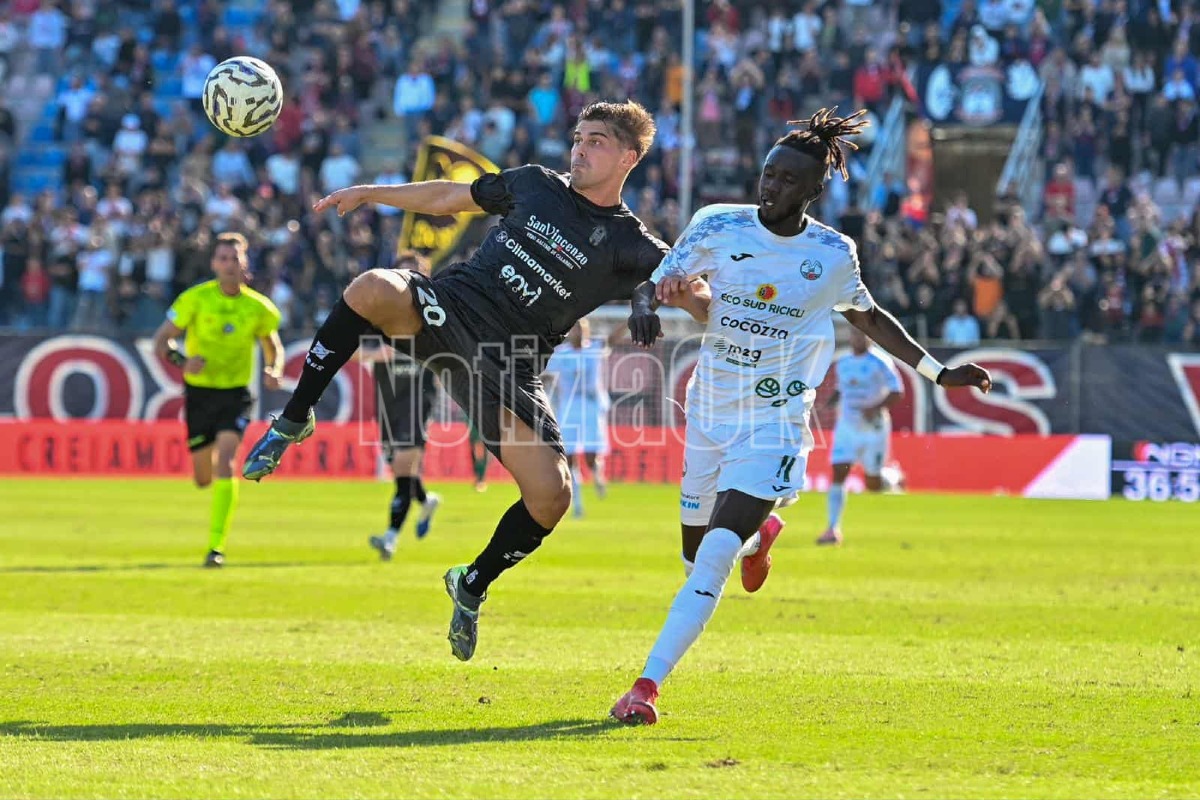 #CrotoneMonopoli 0-1 | Il Crotone alza bandiera bianca nella ripresa: decide una rete di Scipioni -