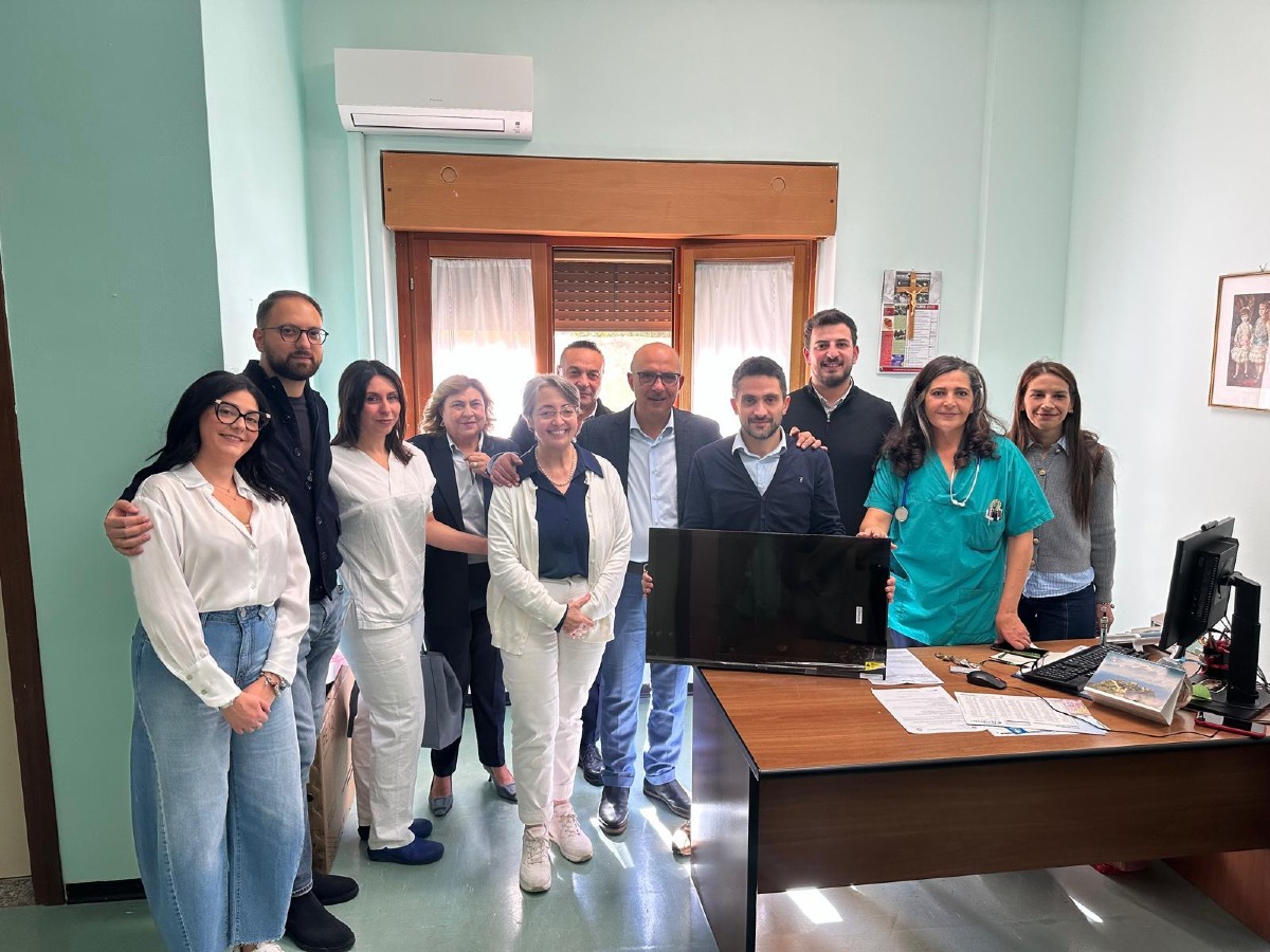 Acri - Nove televisori per il reparto di Medicina del Beato Angelico -