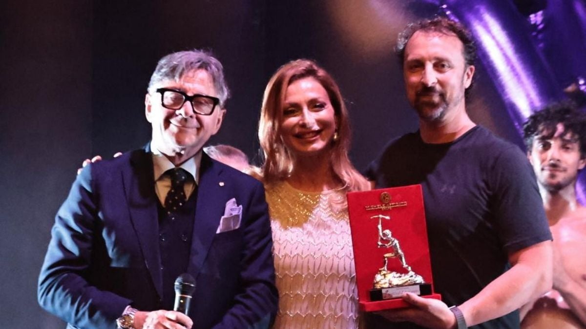 Al Festival d’Autunno, applausi a scena aperta per “Cosmos” -