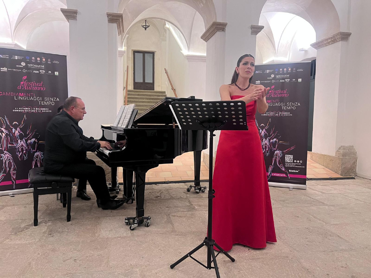 Catanzaro - Al Festival d’Autunno “Santuzza e le altre” -