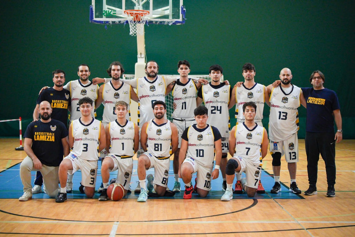 Basketball Lamezia travolta dalla Lumaka: pesante sconfitta al Palagagliardi - 