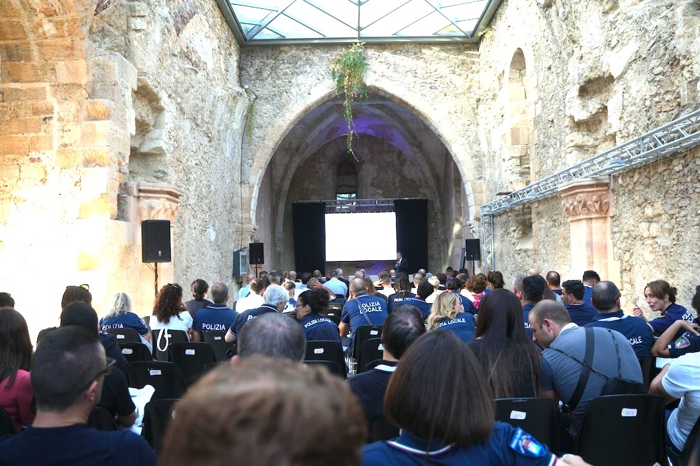 Inizia domani a Cosenza PolMeeting 2025, il meeting nazionale della Polizia Locale -
