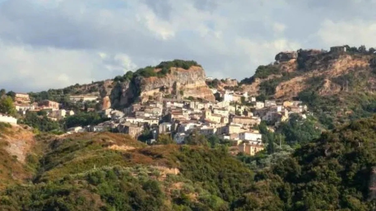 Pietrapaola avrà un nuovo campo sportivo a Camigliano -