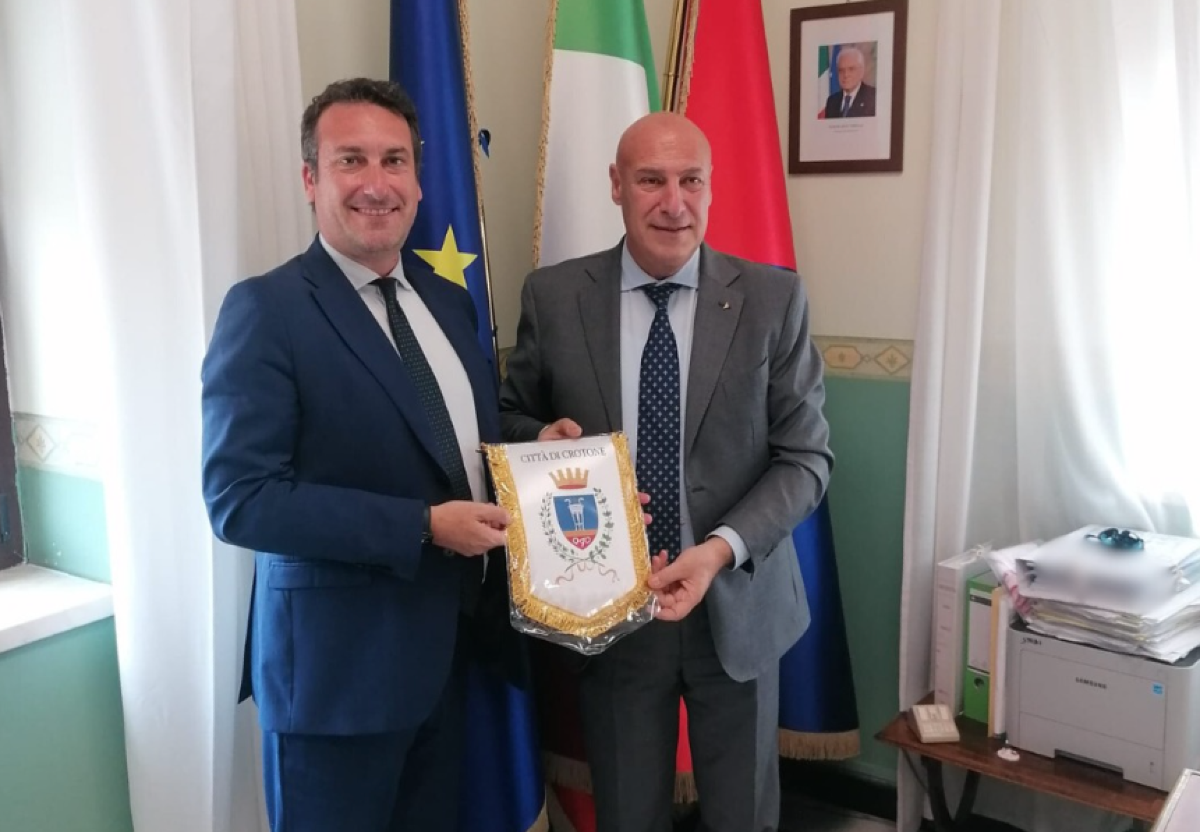 Crotone, incontro Voce - Piacenza: si è parlato delle potenzialità del porto cittadino -