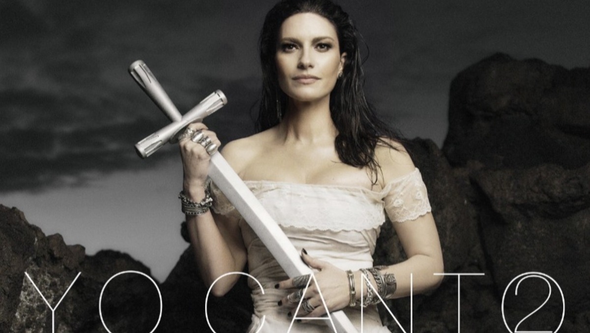 Laura Pausini indossa Migale Couture: l'eccellenza di Cutro conquista il mondo della musica -