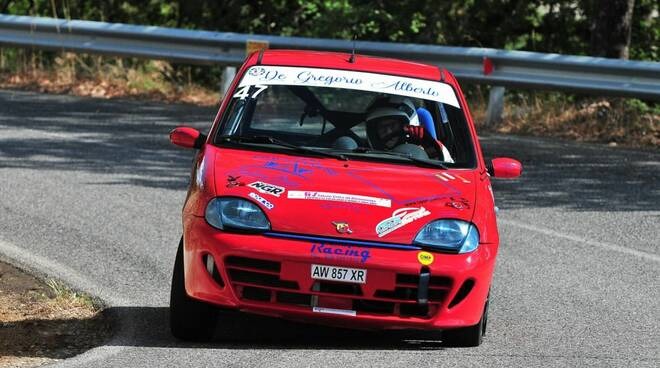 Ottima stagione per Alberto De Gregorio: il giovane talento catanzarese brilla nei campionati Slalom - 