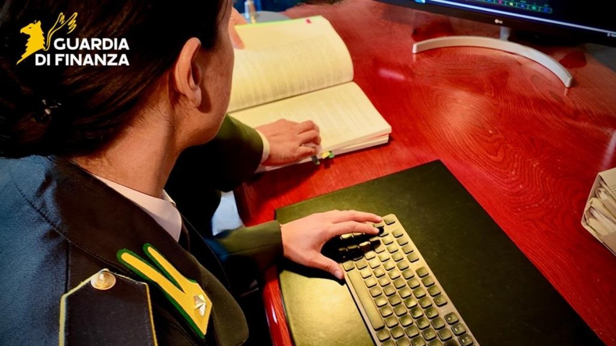 Influencer evade 200.000 euro: scoperta dalla Guardia di Finanza di Cosenza - 