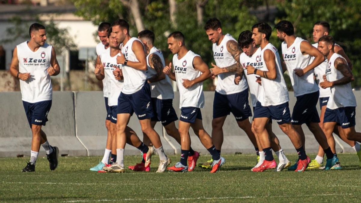 Un Crotone che fa squadra sempre: spirito di gruppo dentro e fuori dal campo -  