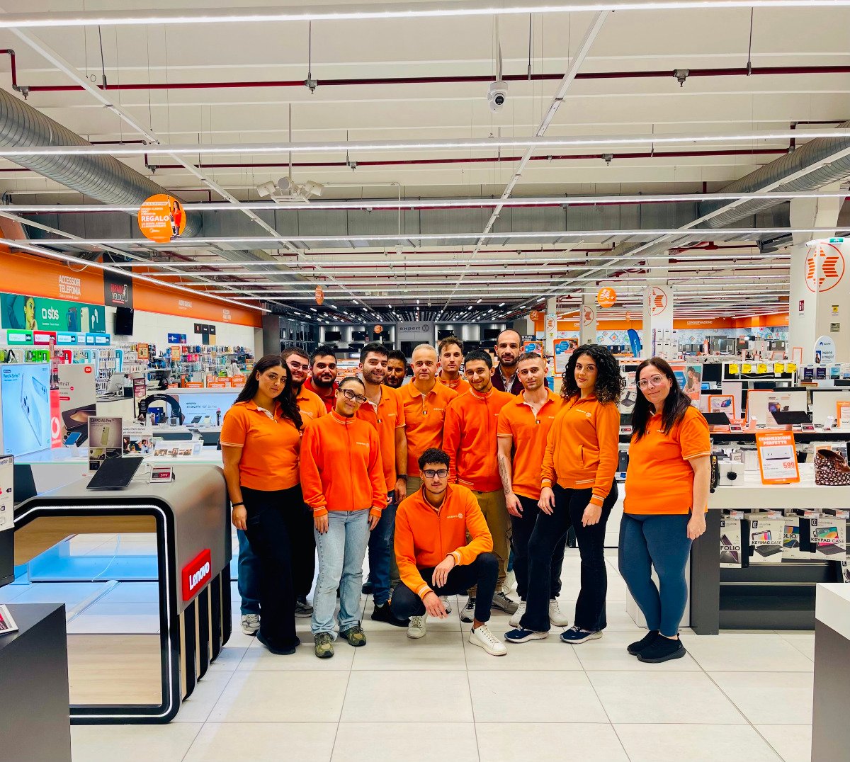 Expert Crotone compie 10 anni: una storia di tecnologia, fiducia e innovazione -