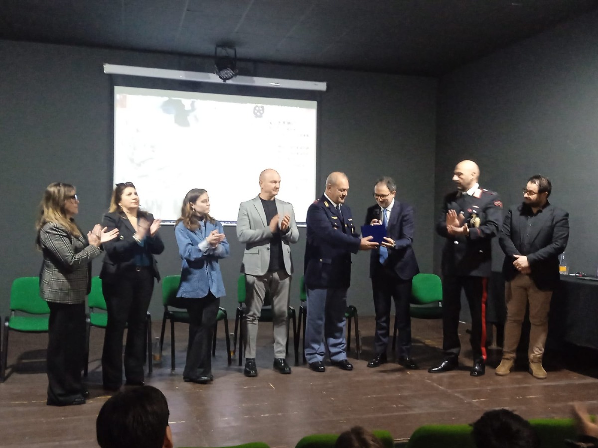 Tarsia onora “gli eroi dietro gli eroi” -