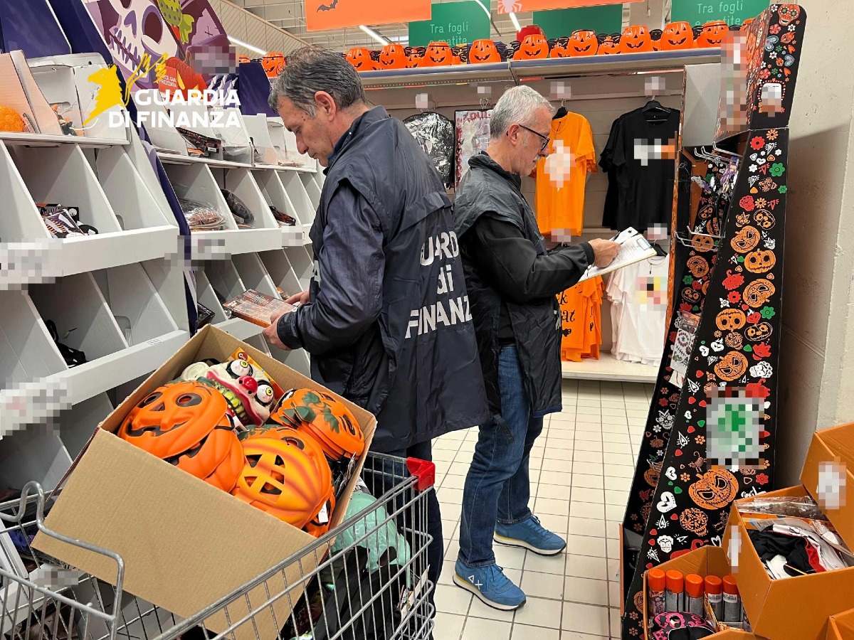 Halloween, sequestrati oltre 3.200 articoli non sicuri tra Pesaro, Fano e Urbino - 