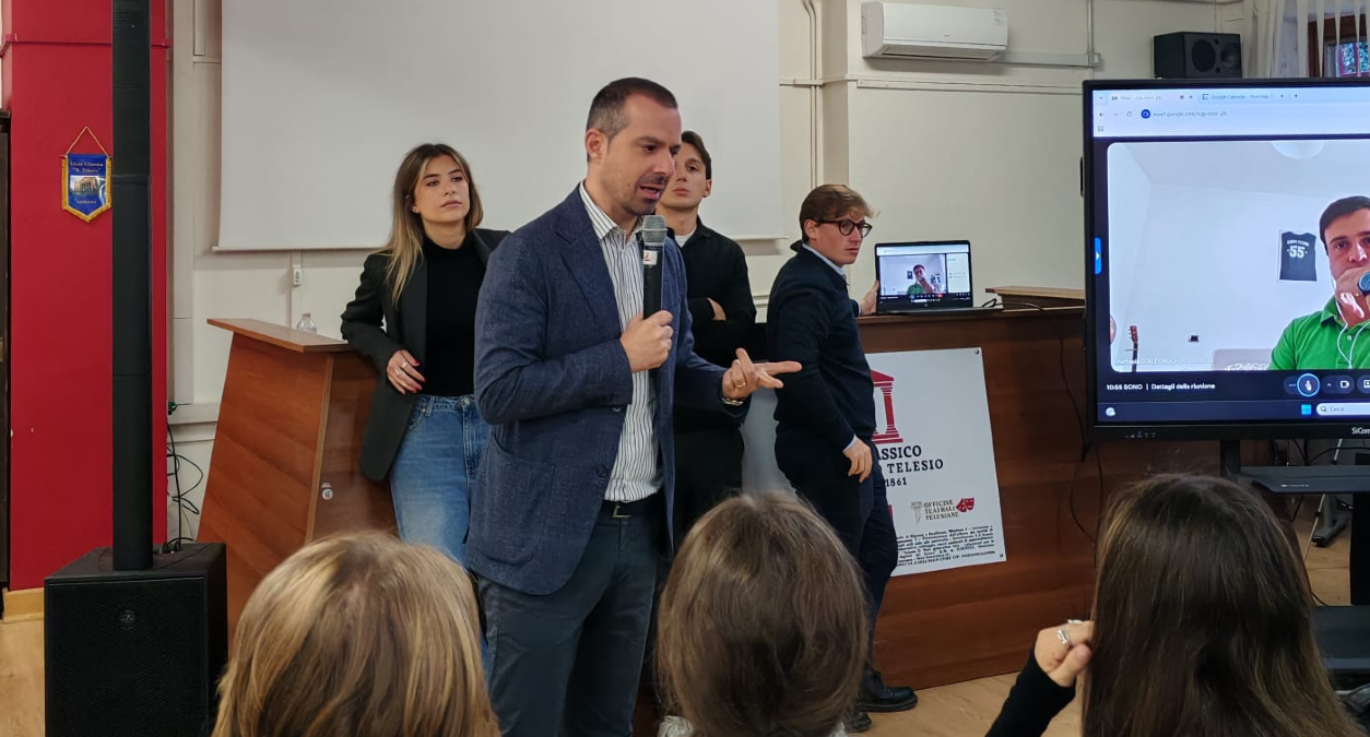 Cosenza, al Liceo Telesio si parla di legalità e futuro  -