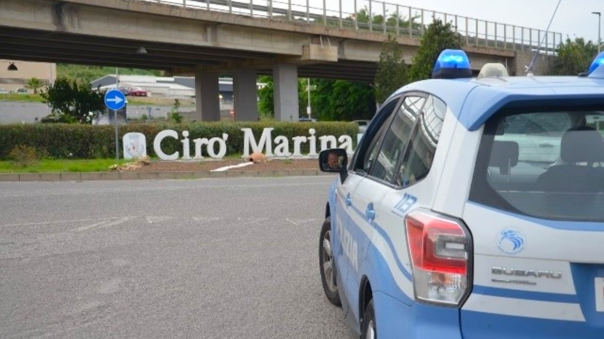 Crotone: controlli straordinari della Polizia di Stato tra il Capoluogo e Cirò Marina -
