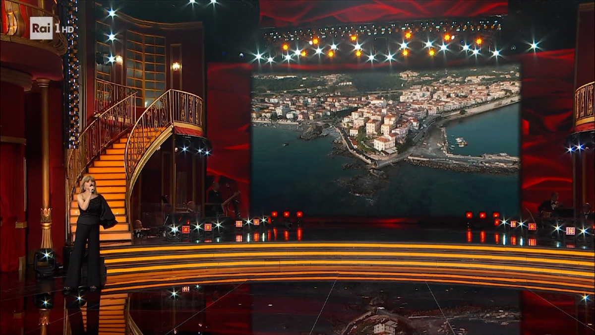 Riflettori su Crotone e il Porto Vecchio a “Ballando con le Stelle” -