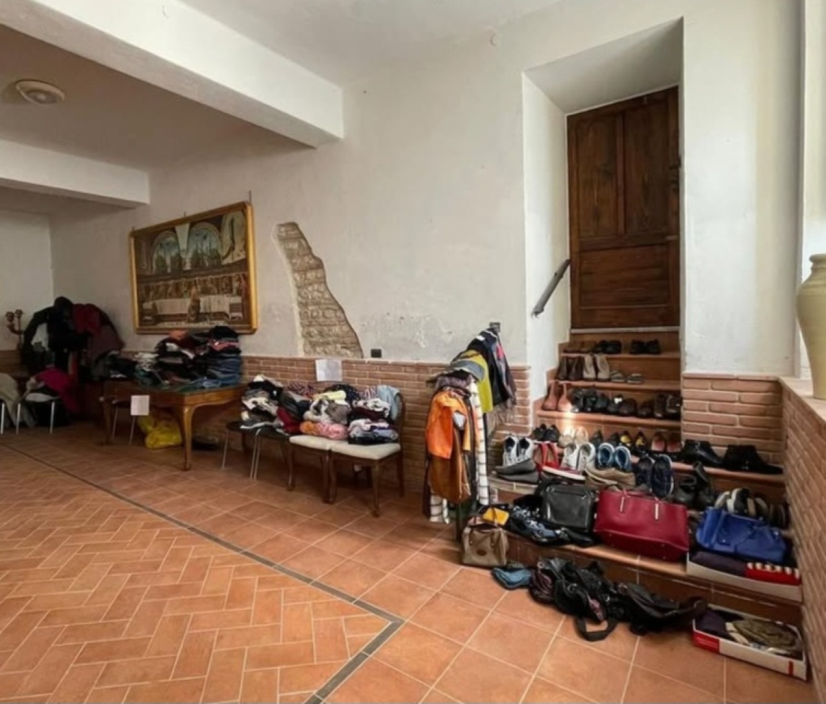 La solidarietà torna protagonista a Catanzaro con il Leo Club e lo "Street Store" -