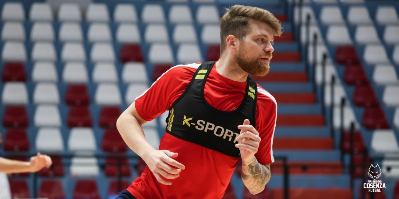 Cosenza, lupi al lavoro: con la Meta Catania gara posticipata a martedì 4 novembre -