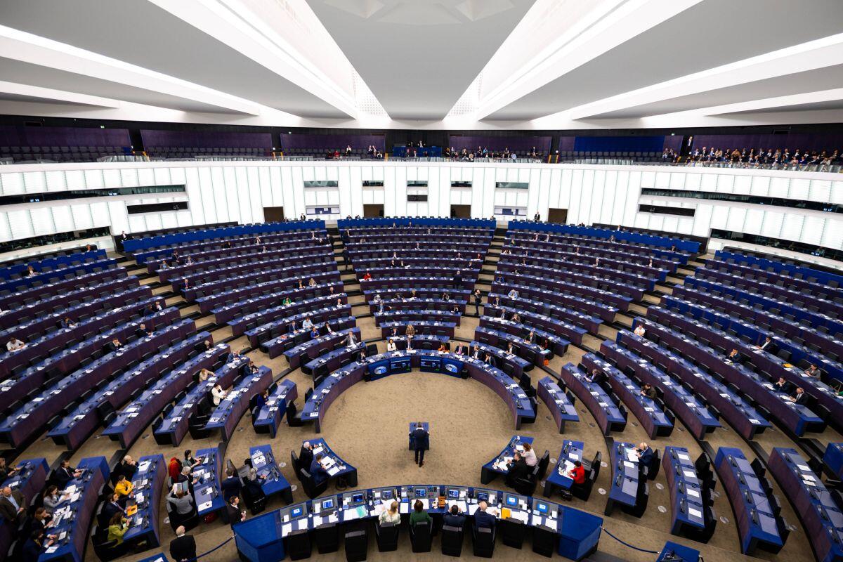 Parlamento Ue “Sì al muro antidrone e a nuove sanzioni alla Russia” -