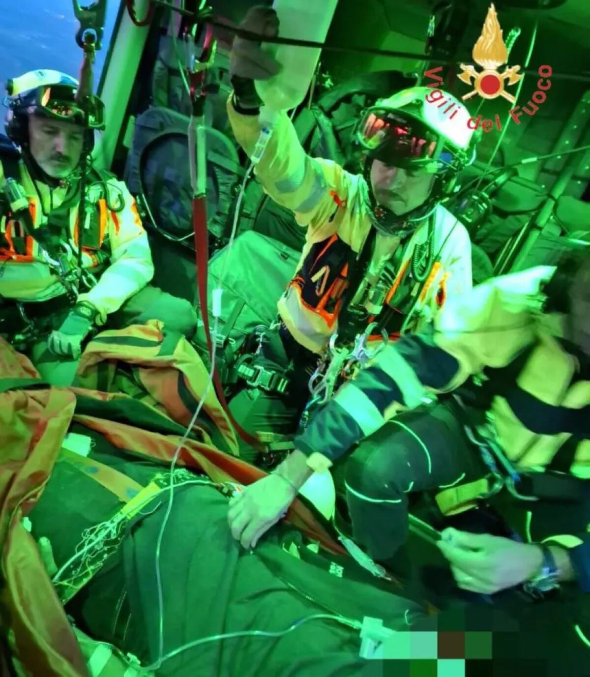 Un motociclista precipita in un burrone nel cuore dell’Aspromonte e viene salvato dai Vigili del Fuoco - 