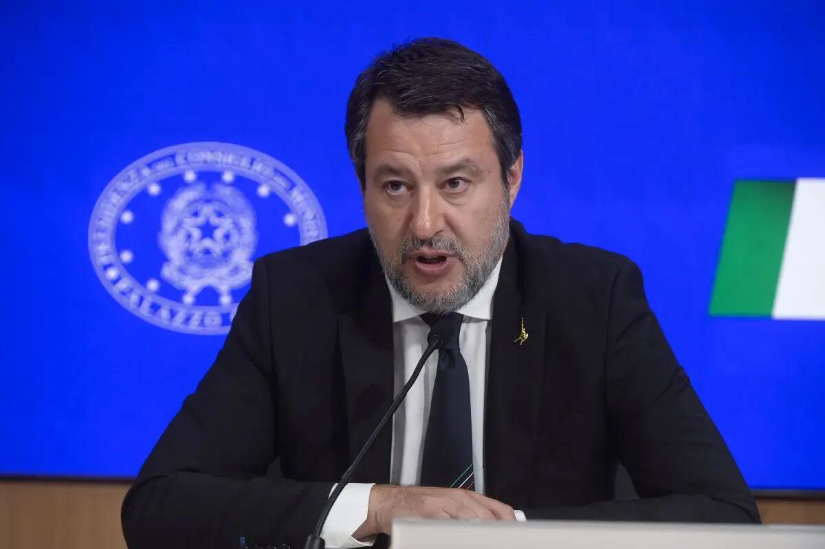 Salvini “Sull’elettrico UE continua a sbagliare. Dialogare con Putin” -