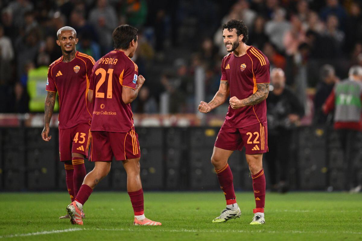 La Roma piega il Parma e festeggia: 2-1 e vetta della Serie A -