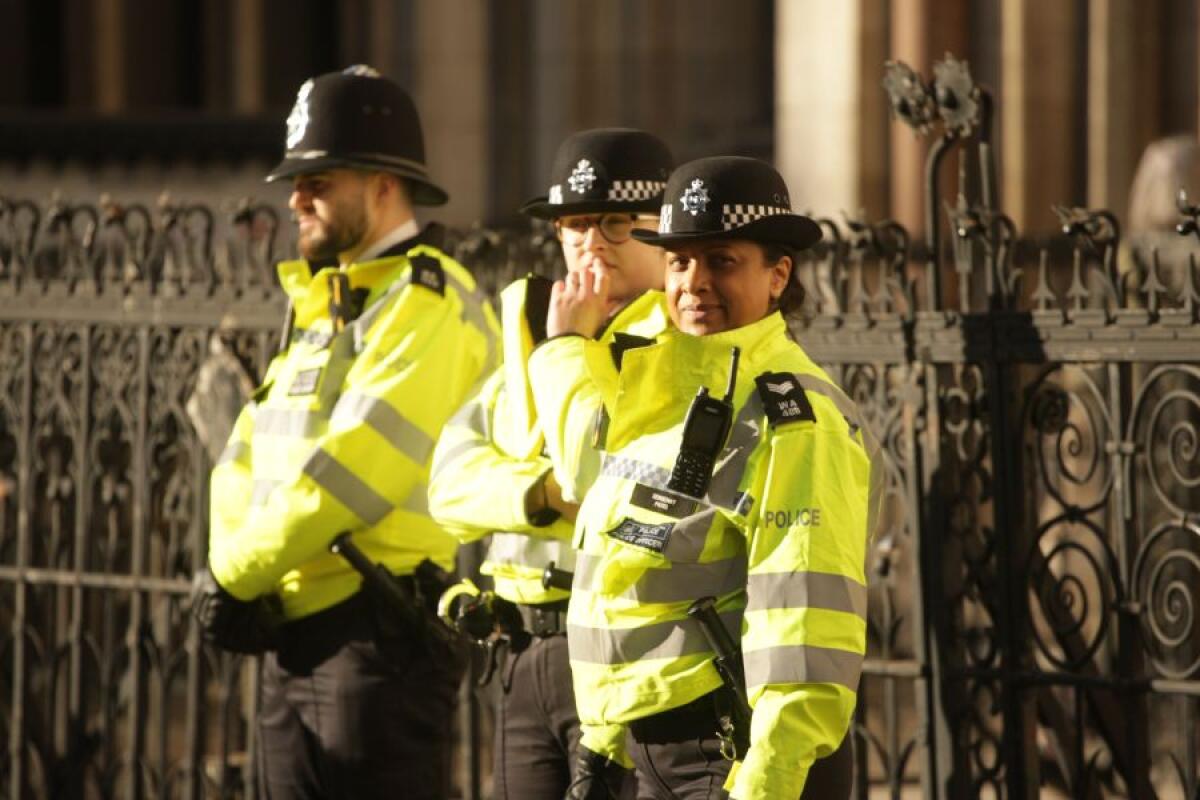 Attacco a sinagoga di Manchester, 4 feriti. Colpito l’attentatore - 