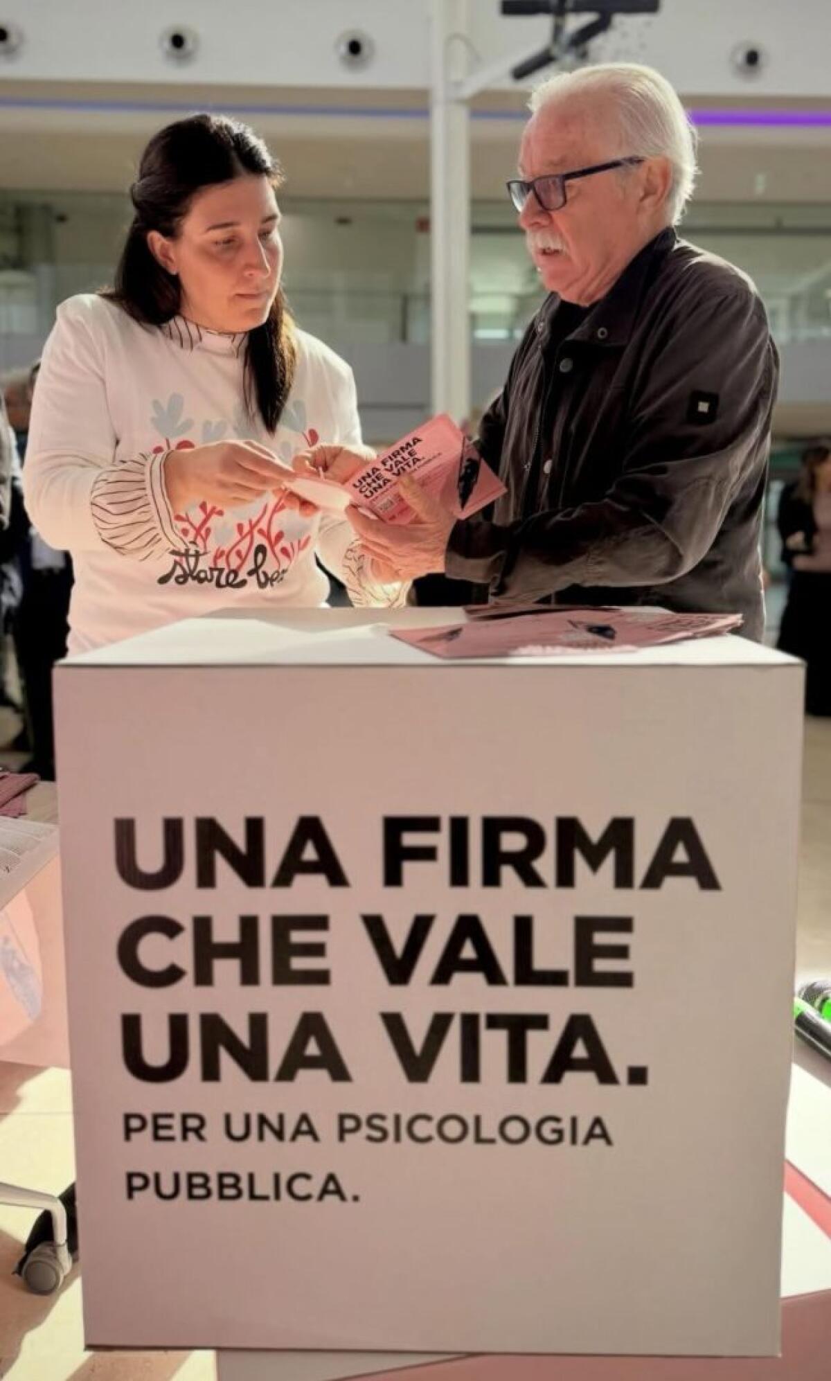 Psicologia gratuita, raccolte 50.000 firme per la proposta di legge -