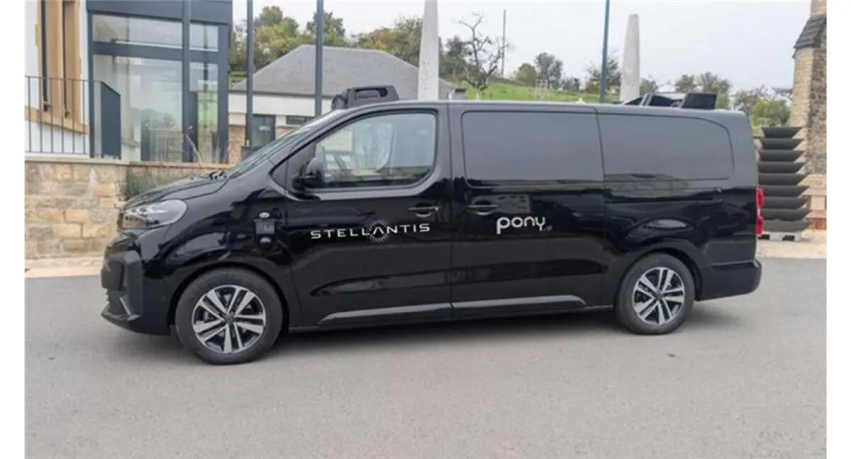 Stellantis e Pony.Ai insieme per promuovere sviluppo robotaxi in Europa -