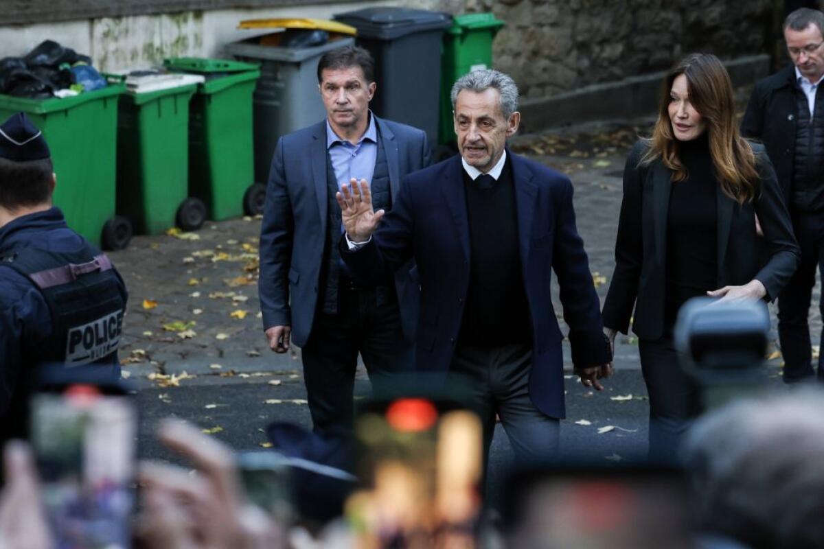Nicolas Sarkozy in carcere “Scandalo giudiziario, sono innocente” -