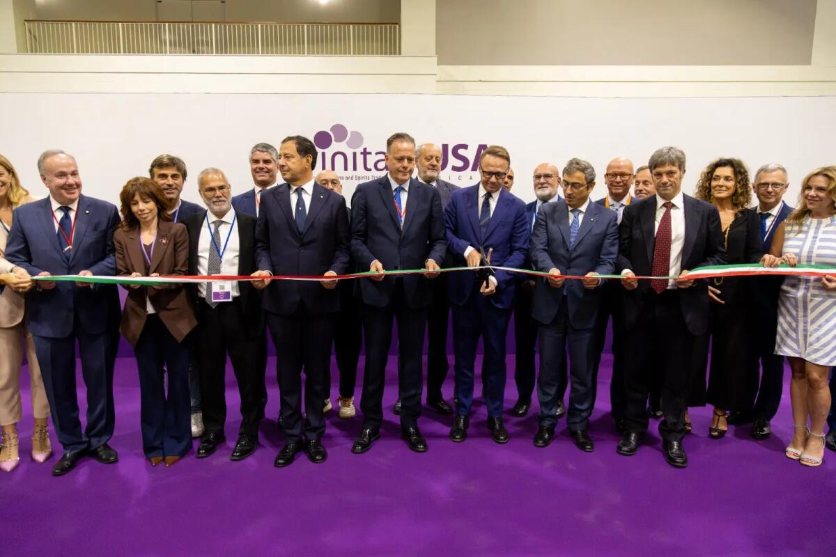 A Vinitaly.Usa a Chicago 250 aziende e 1.500 buyer per reagire ai dazi - 