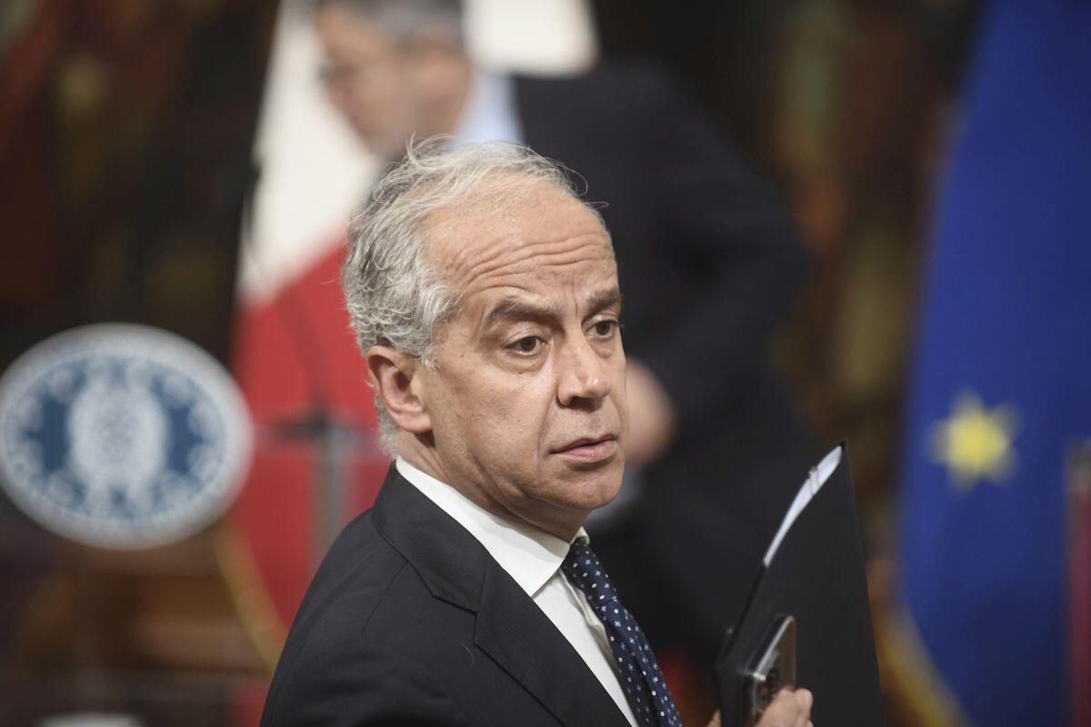 Piantedosi “Riflettere su difficoltà del lavoro delle forze dell’ordine” -