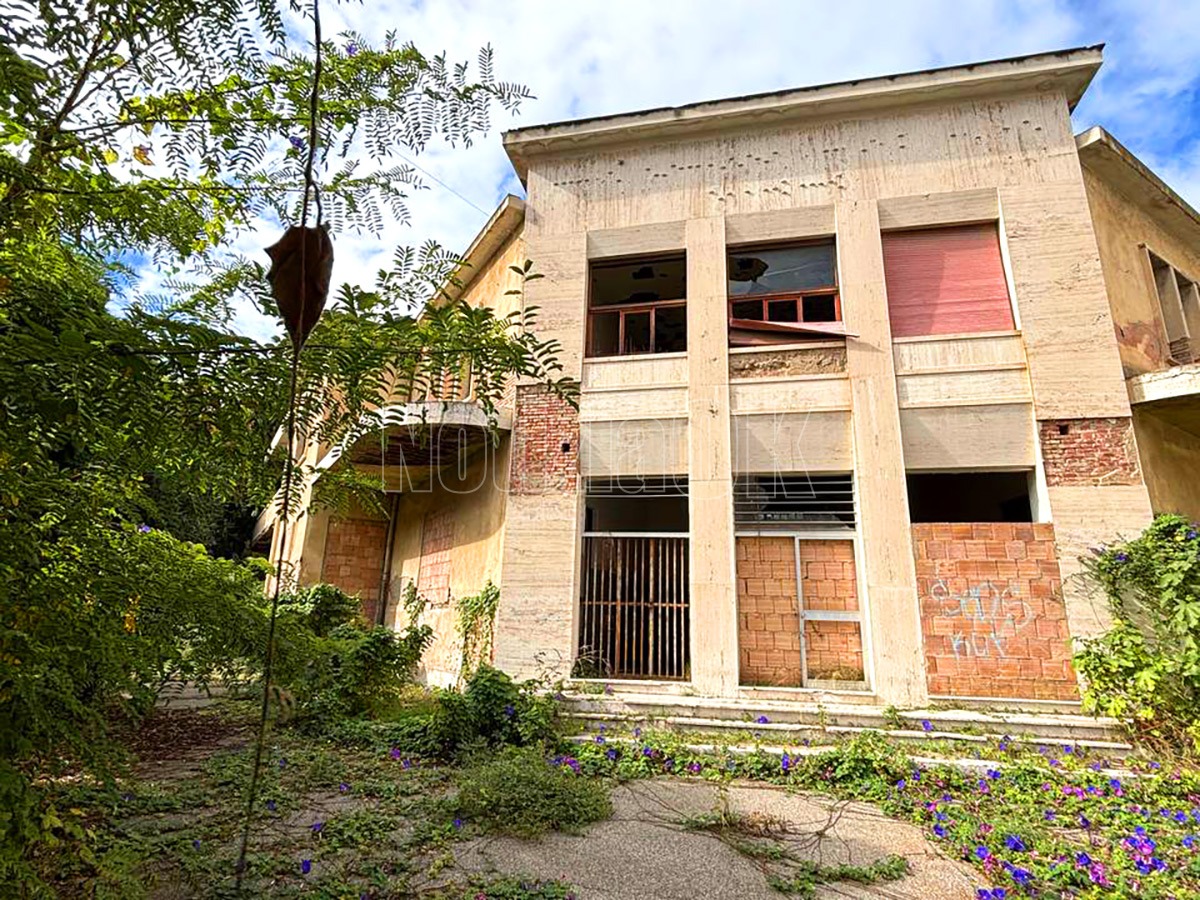 Ex-Dispensario-Asp-Crotone-Corso-messina-(Redazione-28.10.2025)3