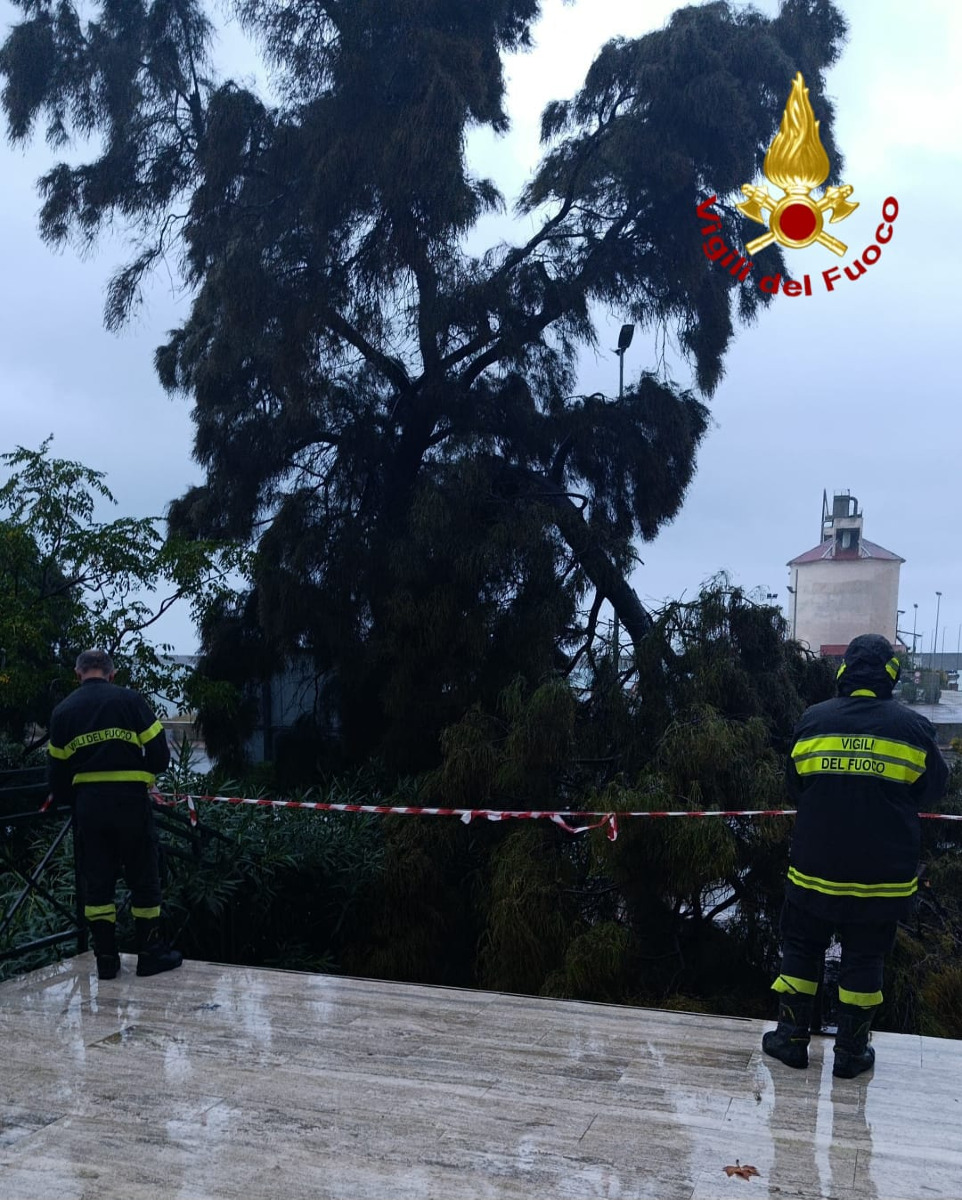 Maltempo Crotone (U.S. Vigili del Fuoco 31.10.2025)