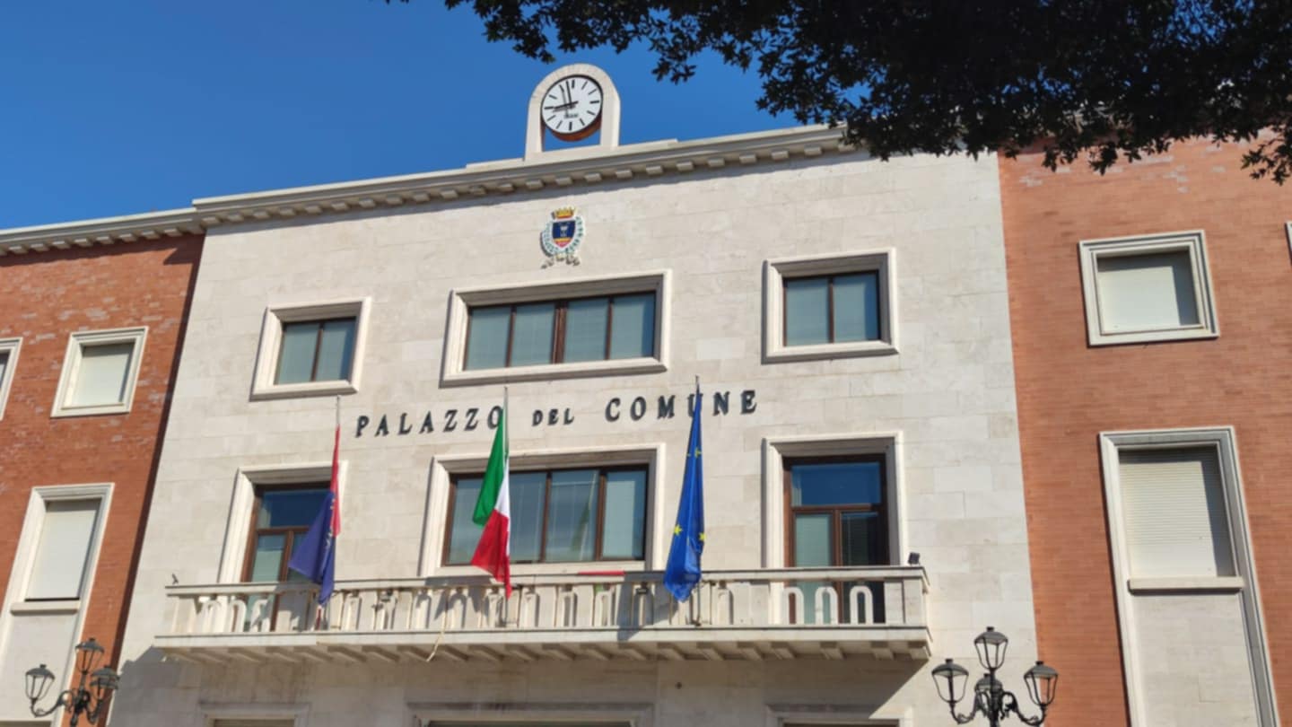 Crotone, convocato il Consiglio Comunale delle bambine e dei bambini - Palazzo del Comune di Crotone 