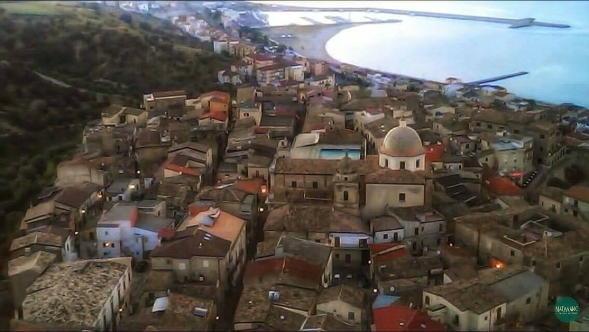 Cariati celebra la Giornata dell'Unità Nazionale e delle Forze Armate, tra tradizione e memoria - 