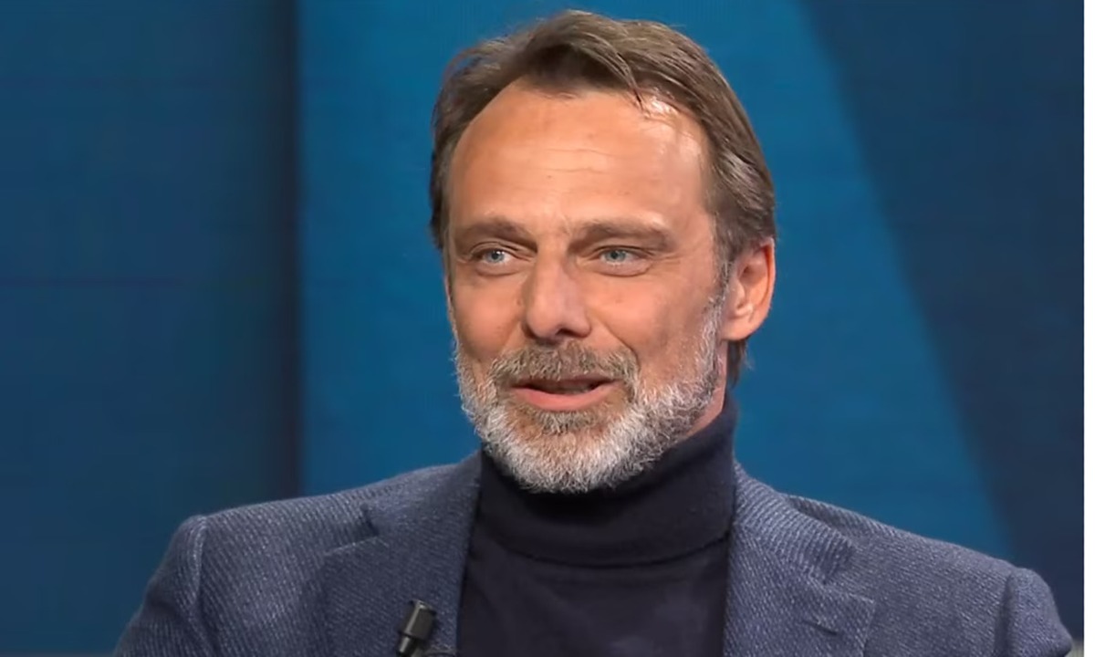 AMA Calabria, Alessandro Preziosi omaggia Totò a Catanzaro e Lamezia Terme - 